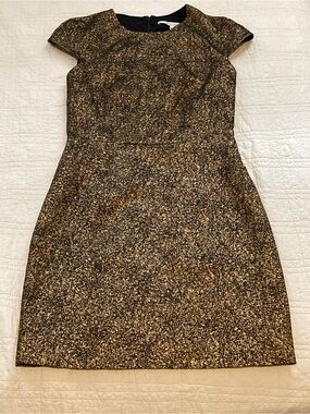 Diane Von Furstenberg Gold and Black Metallic Cap-Sleeve Sheath Dress Size 2 EUC